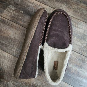 Men's. COLUMBIA slippers.